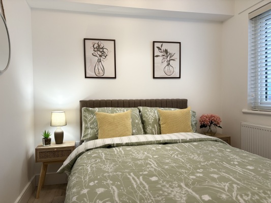 Bedroom 1 - Double bed