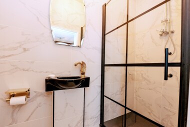 the master and commander en suite