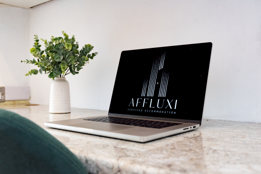 Separate office room with ample space for working from home, ideal for professionals and contractors to catch up after a busy day.