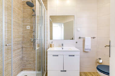 Ensuite bathroom