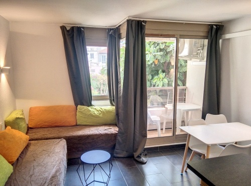 Couchage 2 places dans le salon