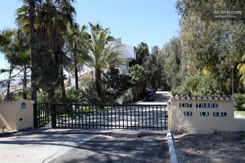 Main car entrance & parking