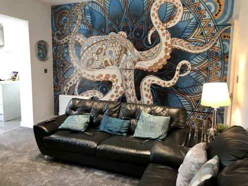 Lounge - Striking design with relaxing sofas