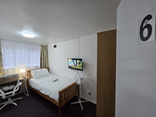 Room 6