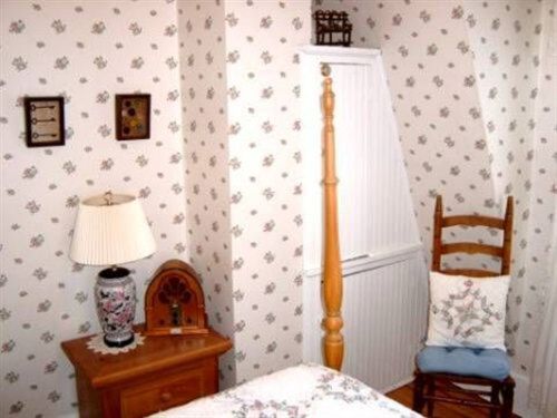 English Country Cottage Room #9