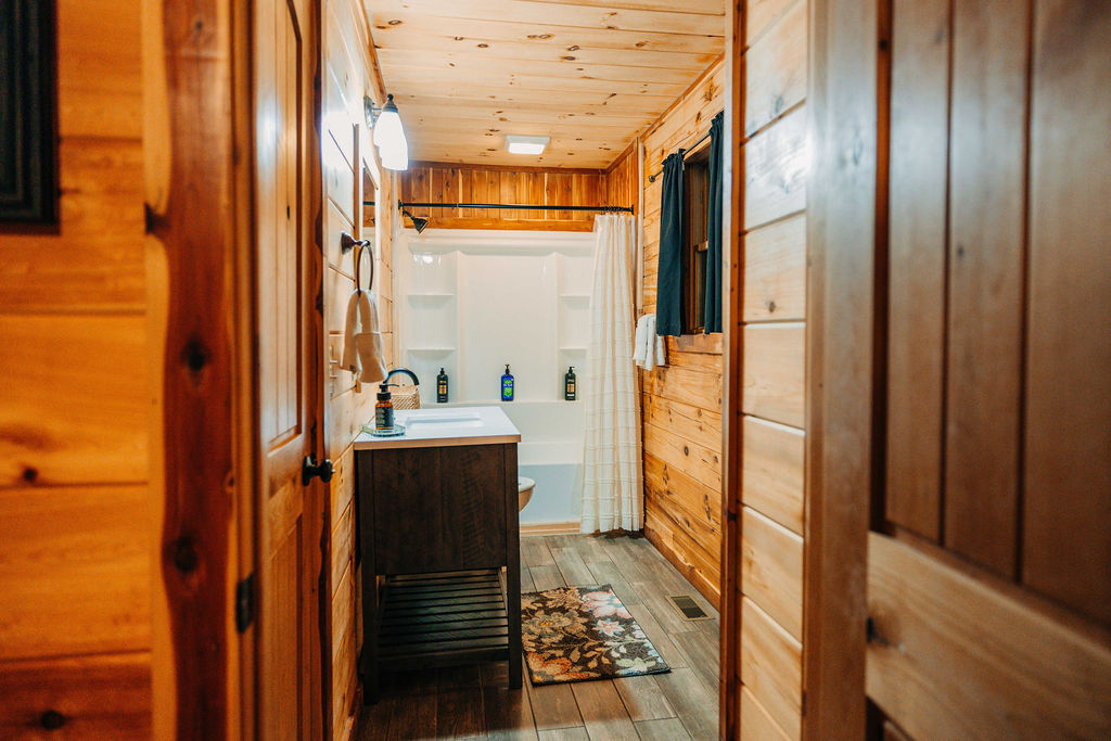Rustic Cedar Inn | Photo 55