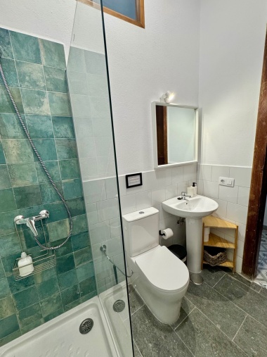 Badezimmer mit Dusche