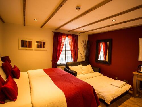Rosewood Luxury Suite