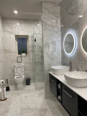 Master ensuite 