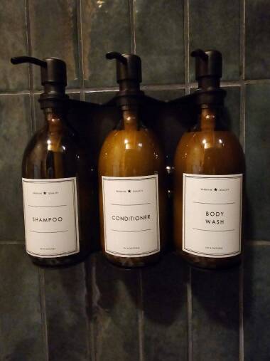 Shampoo, Conditioner and body wash included