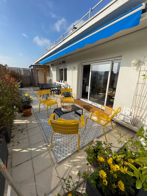 Salon sur terrasse est