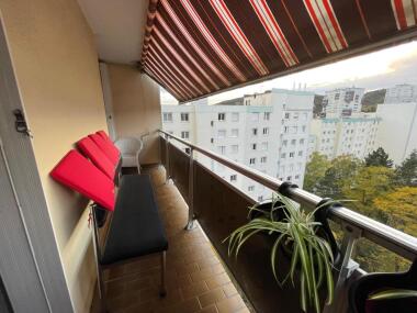Balcon avec vue panoramique sur le parc de la Fraternitée