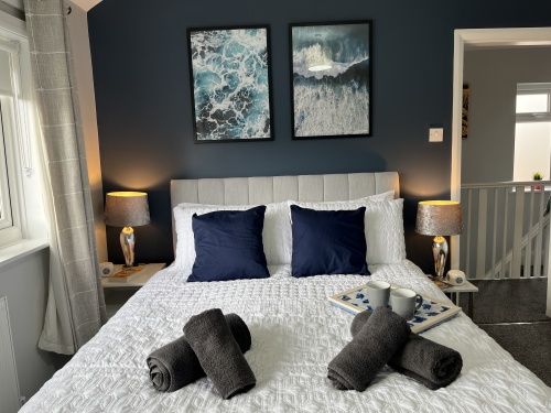 Bedroom two -  Comfy King size bed with wardrobe