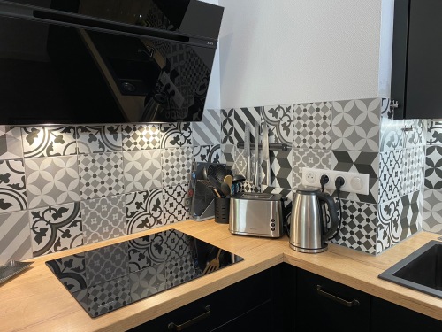 bouilloire électrique et grille pain