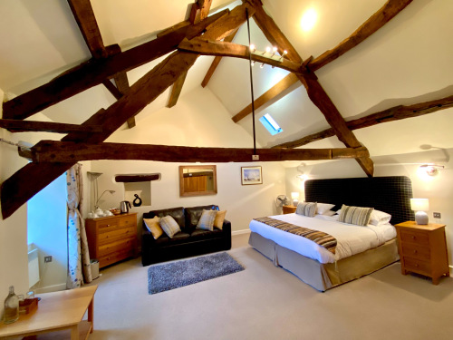 Double or Twin-Deluxe-Ensuite with Bath-Street View-Room 7 Harlech - Base Rate