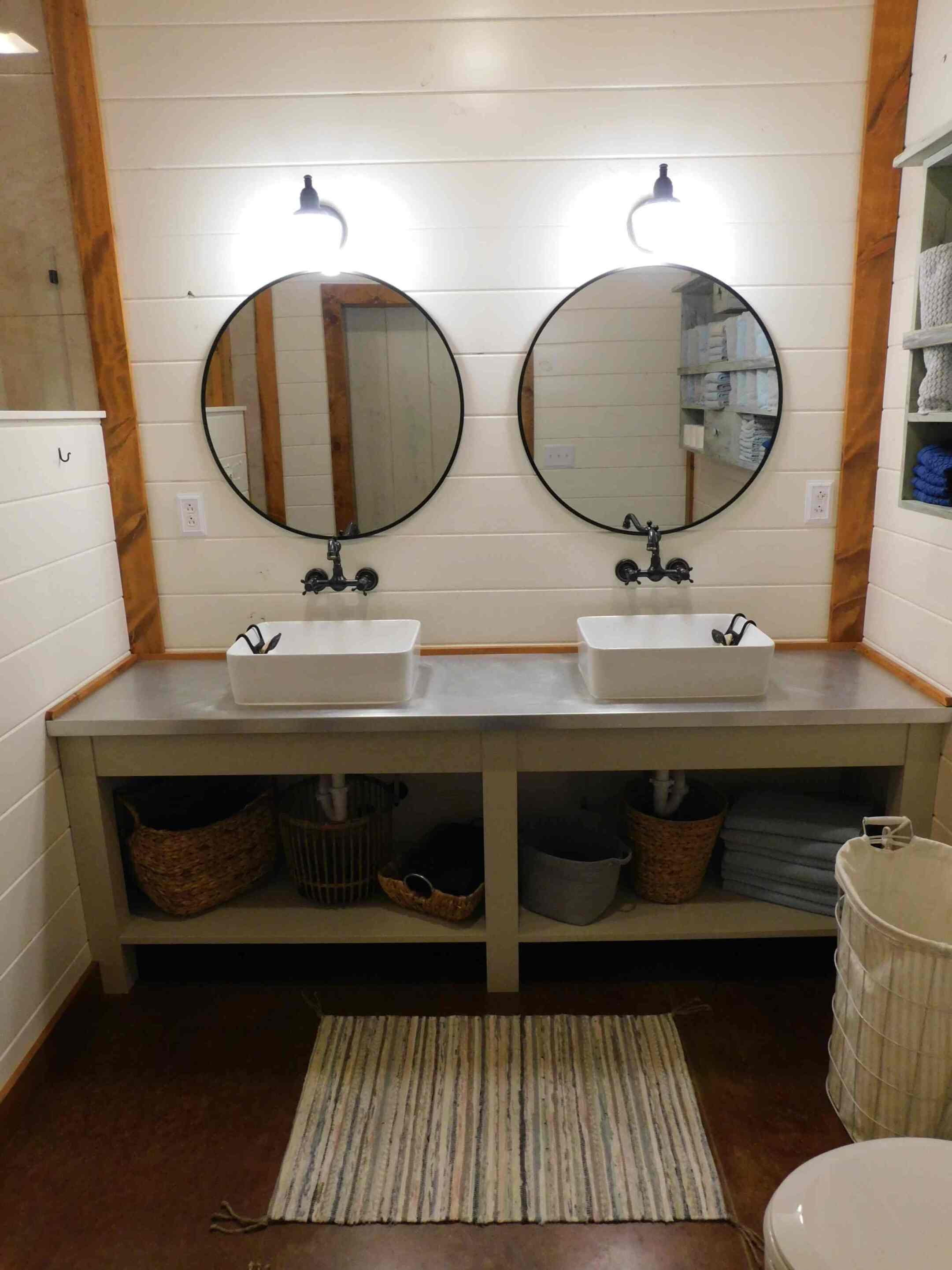 The Farmhouse on Barton | Photo 15