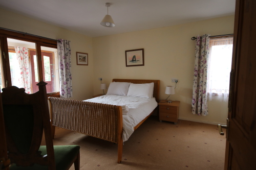 Main bedroom to include side window