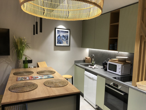 CUISINE ET TABLE A MANGER