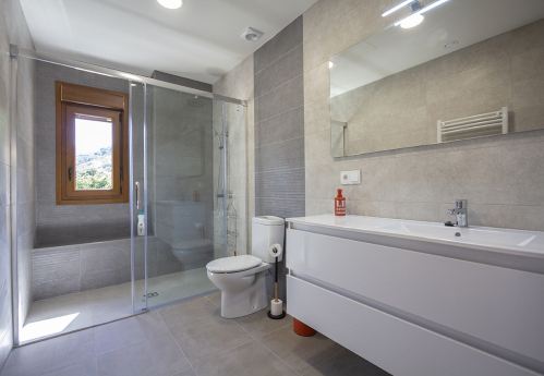 amplio baño apartamento III, imagen