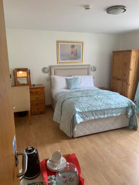Deluxe-Double room-Ensuite with Shower