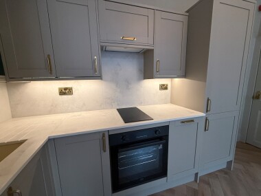 fully equipped kitchen