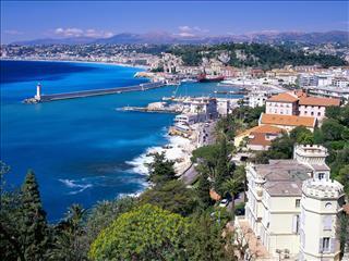 35 minutes de Nice Côte d'Azur