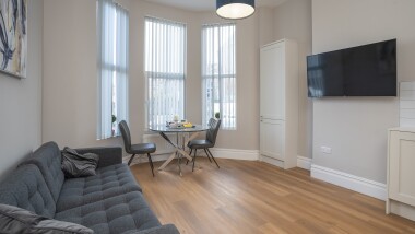 Dining table Apartment 1