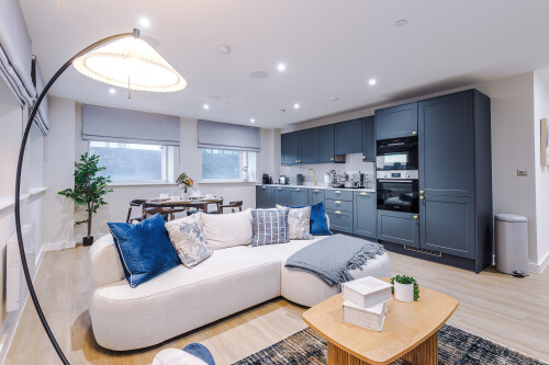 Luxury 2-Bed 2-Bath Apt - Leeds City Centre