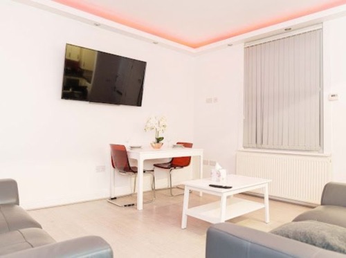 Excel House Serviced Apartments - 