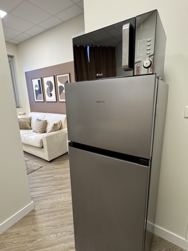 réfrigérateur, congélateur et four combiné micro ondes