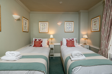 ground floor bedroom as a twin