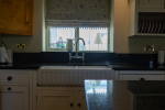 Belfast type kitchen sink