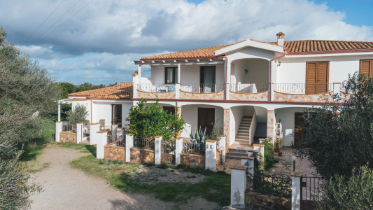 Esterno e parcheggio