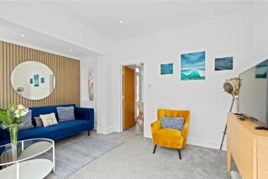 Lovely  homely lounge with large sofa bed 