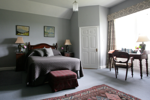 Double room-King-Ensuite with Shower-Countryside view-Superior double room - Base Rate