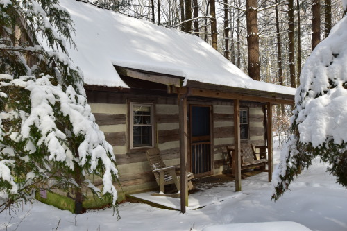 Blue Log Cabin open all year