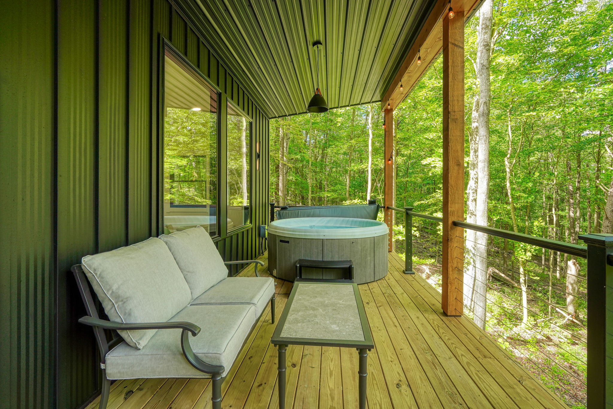 Honeymoon Hollow | Photo 38