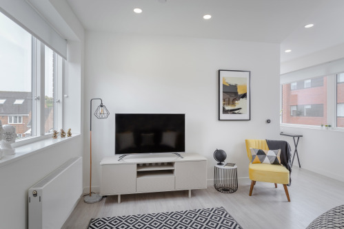 Lounge, Smart TV, Nest Heating Control