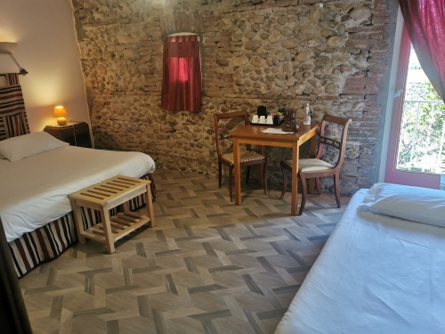 Plateau courtoisie chambre Mas Bazan