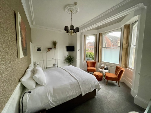 Double or Twin-Luxury-Ensuite with Shower-Landmark view-Ground Floor - Bed and Breakfast