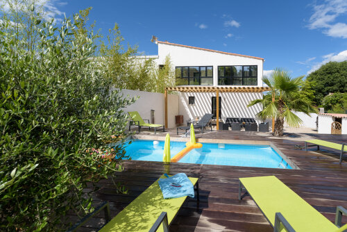 Villa Holidays 4 étoiles - Piscine privée - clim - spacieuse