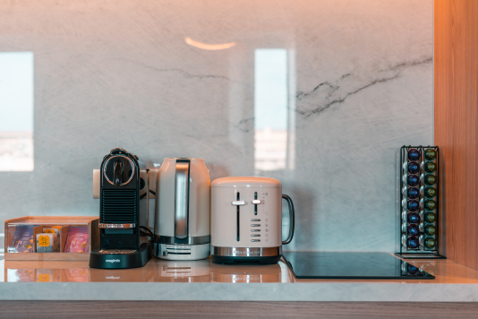 Cuisine avec vue sur le Vieux Port