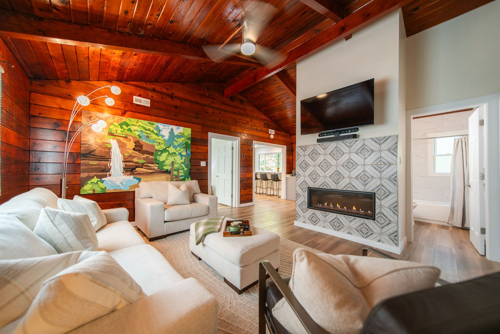 Ash Wood Cabin | Photo 3