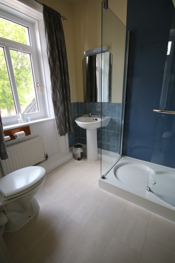 Bathroom with Shower cubicle