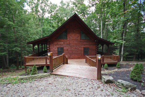 Double Pine Lodge entrance to Deck