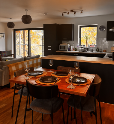 Kitchen / Dining area