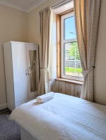 Bedroom 2. Twin
