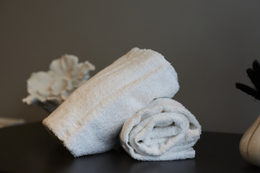 Modern, clean, and cosy — this double bedroom is your home away from home.