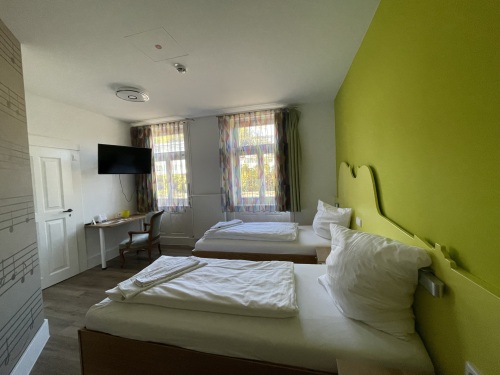 Sitzgelegenheit und TV