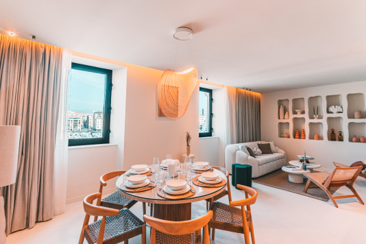 Salon vue sur le Vieux Port